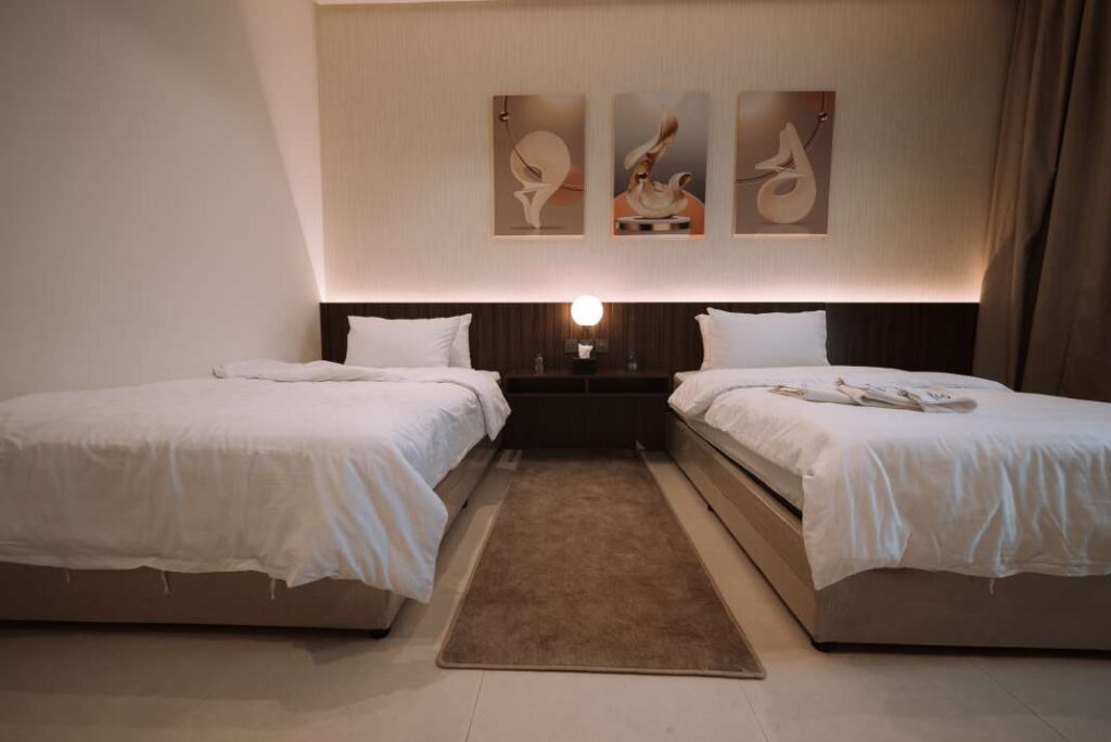 2 Bedroom Apartment 13,9,4 6