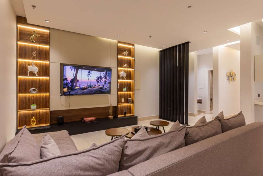 Apartment 19-H73